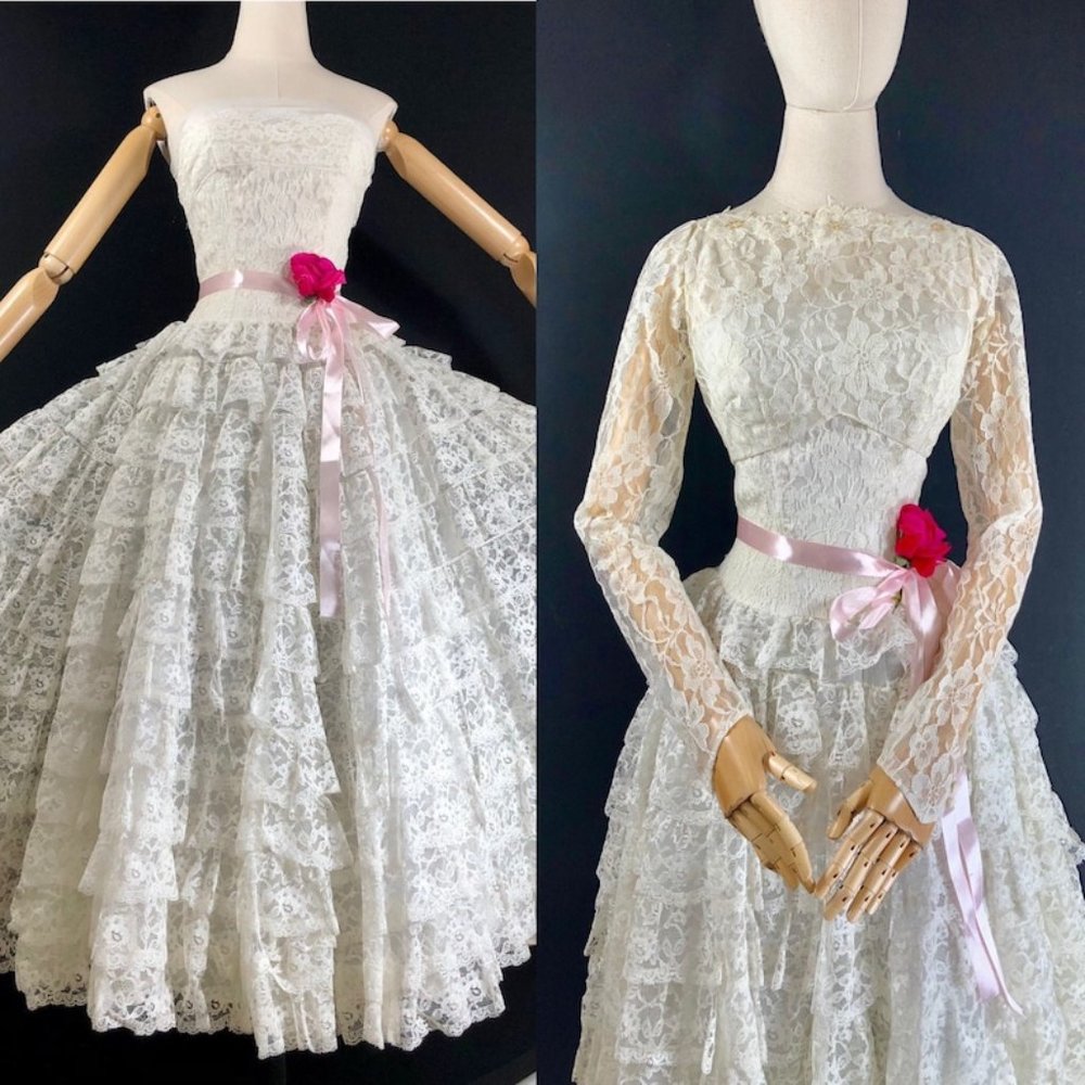 white Bridal gown / Strapless jacket / White tiere